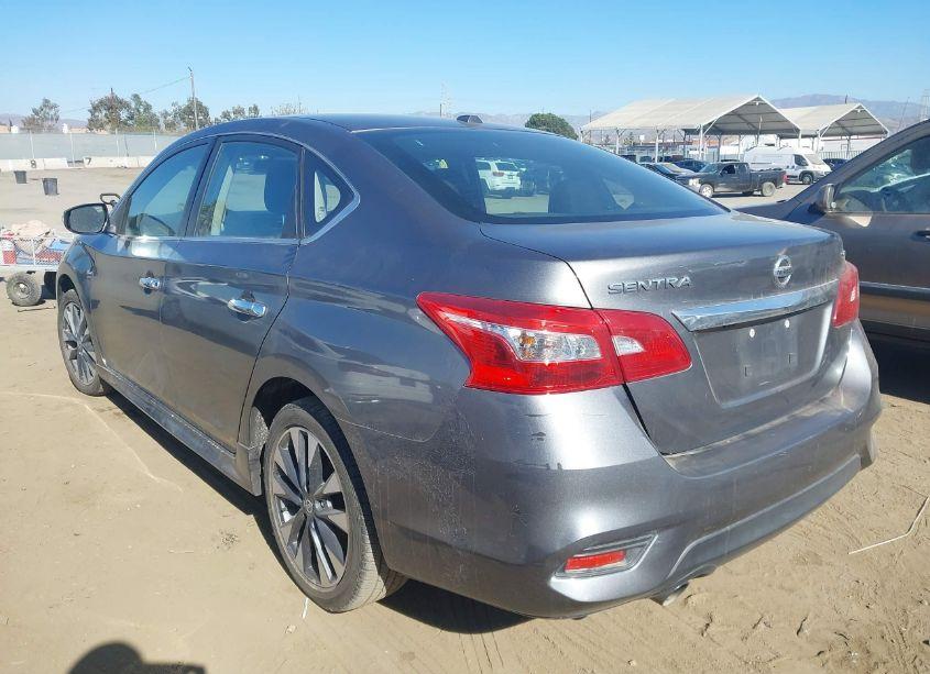 Photo 3 of 2019 Nissan Sentra SR (VIN 3N1AB7AP8KY225118)