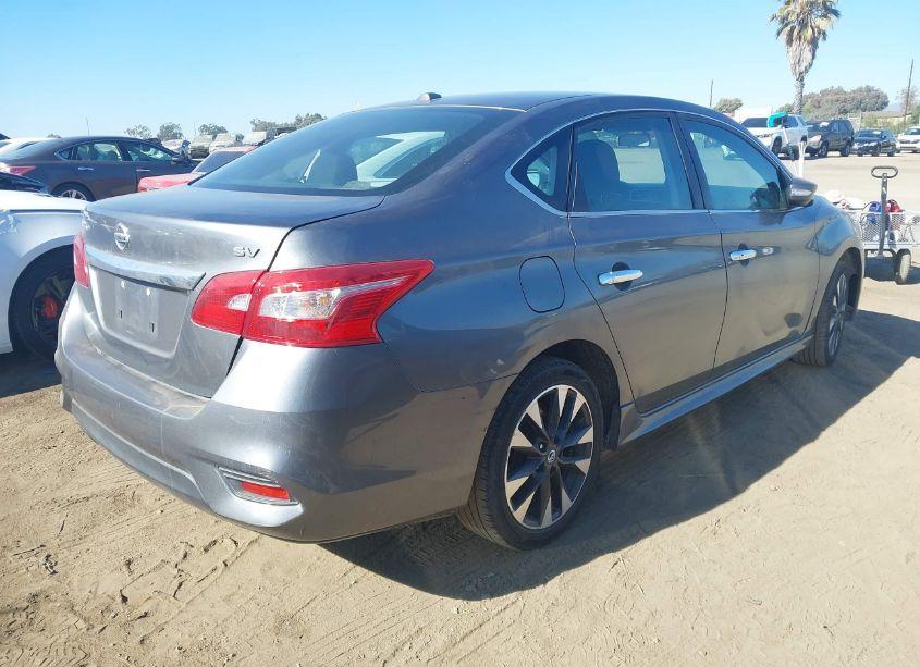 Photo 4 of 2019 Nissan Sentra SR (VIN 3N1AB7AP8KY225118)