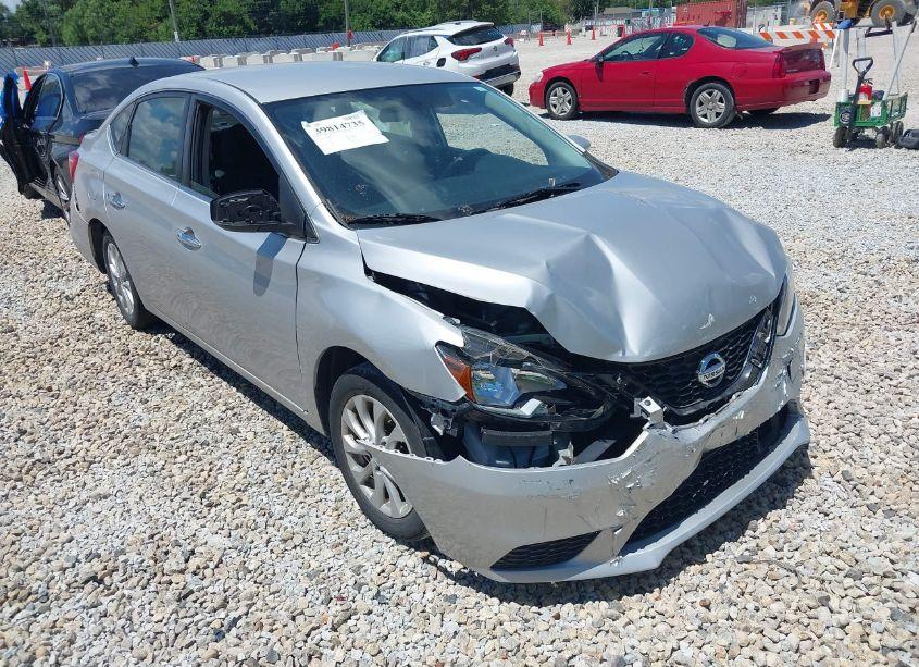 2019 Nissan Sentra SV (VIN 3N1AB7AP8KY225944) main photo