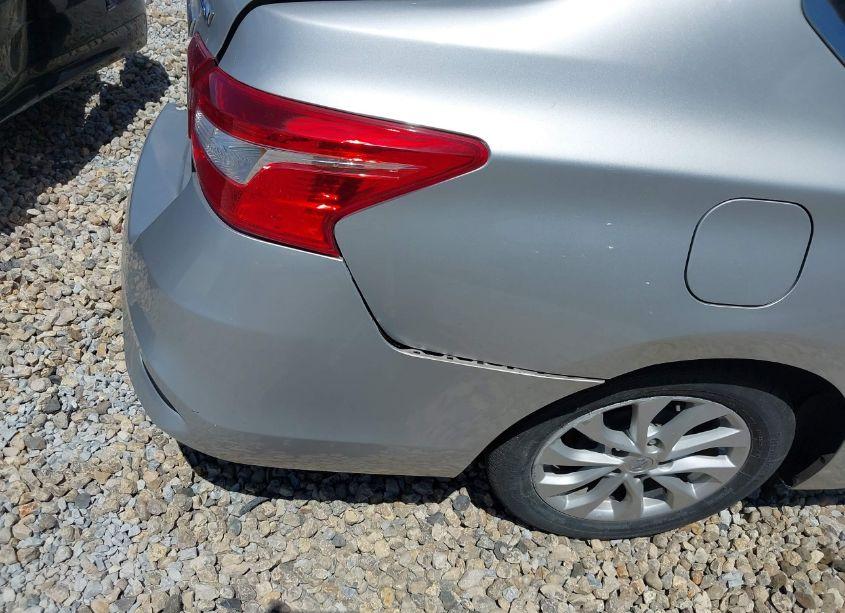 Photo 14 of 2019 Nissan Sentra SV (VIN 3N1AB7AP8KY225944)