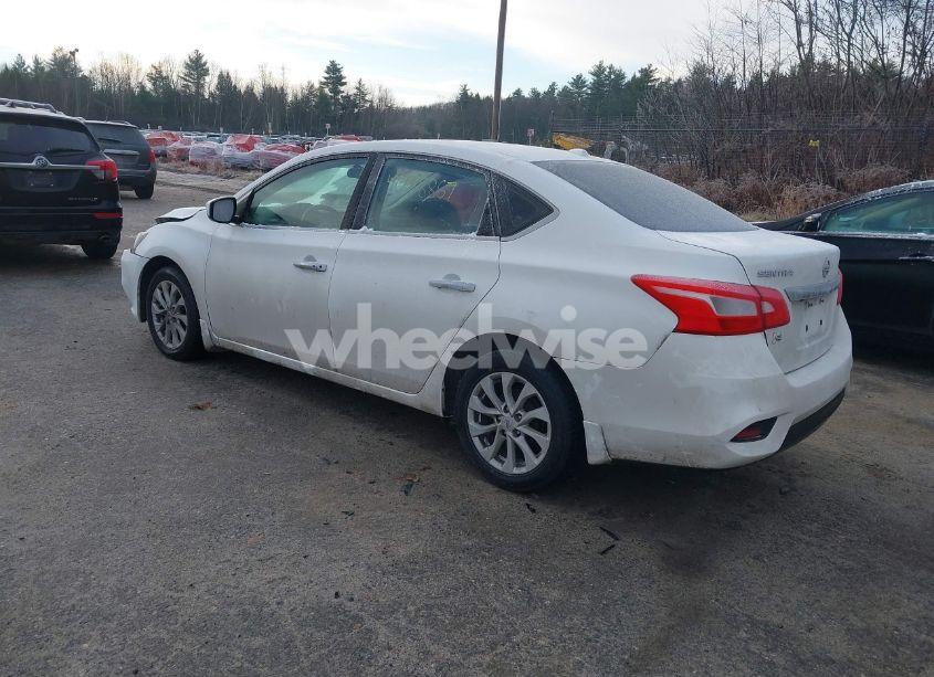 Photo 3 of 2019 Nissan Sentra SV (VIN 3N1AB7AP8KY226110)