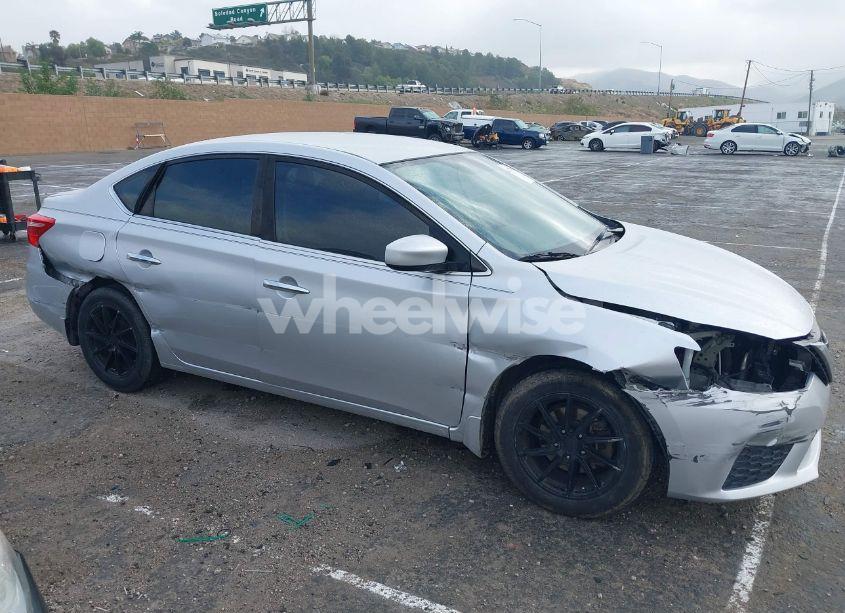 Photo 14 of 2019 Nissan Sentra S (VIN 3N1AB7AP8KY237625)