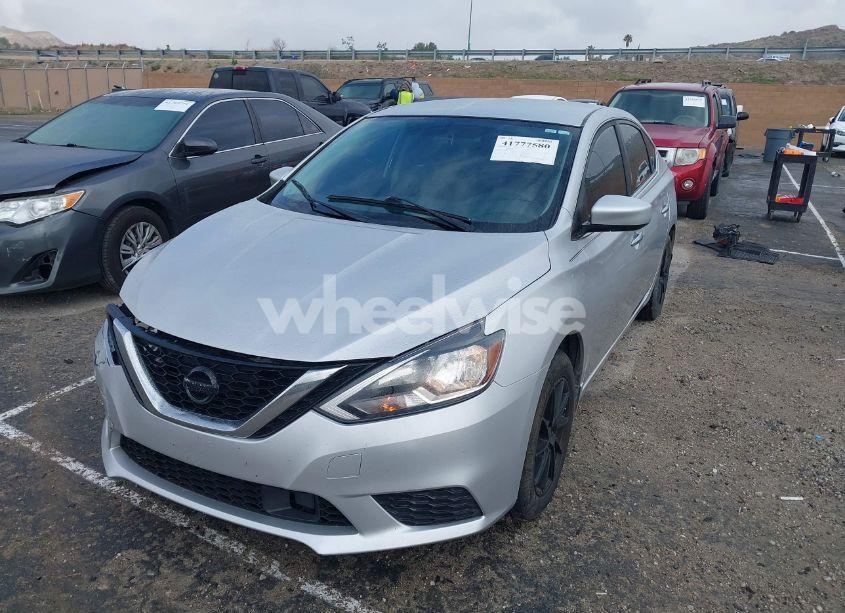 Photo 2 of 2019 Nissan Sentra S (VIN 3N1AB7AP8KY237625)