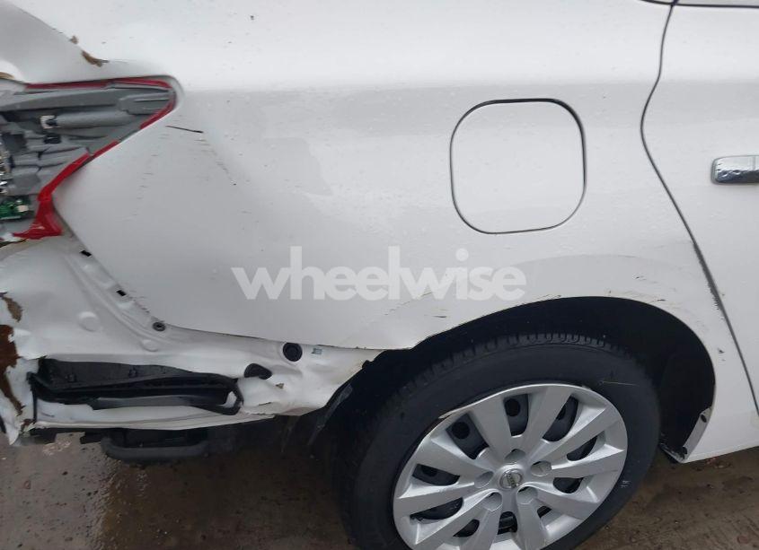 Photo 18 of 2019 Nissan Sentra S (VIN 3N1AB7AP8KY238922)