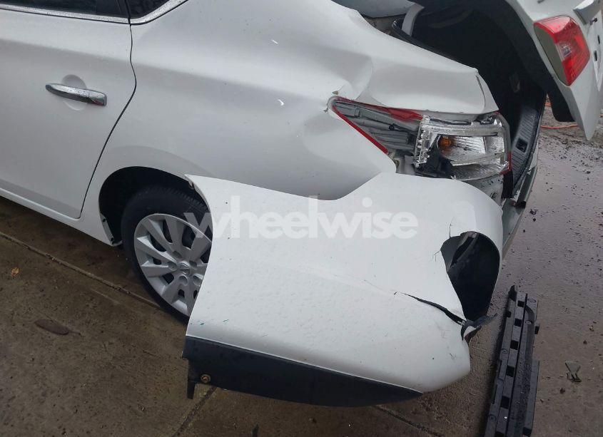 Photo 19 of 2019 Nissan Sentra S (VIN 3N1AB7AP8KY238922)