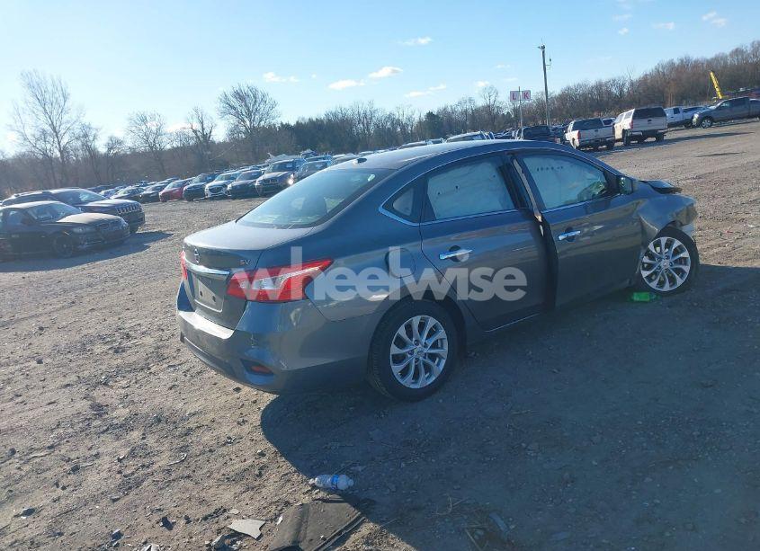 Photo 4 of 2019 Nissan Sentra SV (VIN 3N1AB7AP8KY259981)