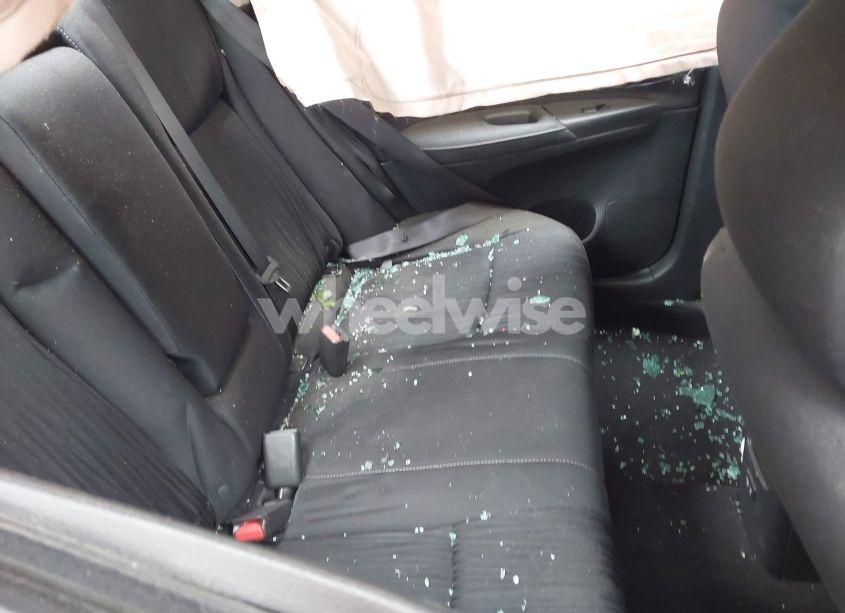 Photo 8 of 2019 Nissan Sentra SV (VIN 3N1AB7AP8KY261777)