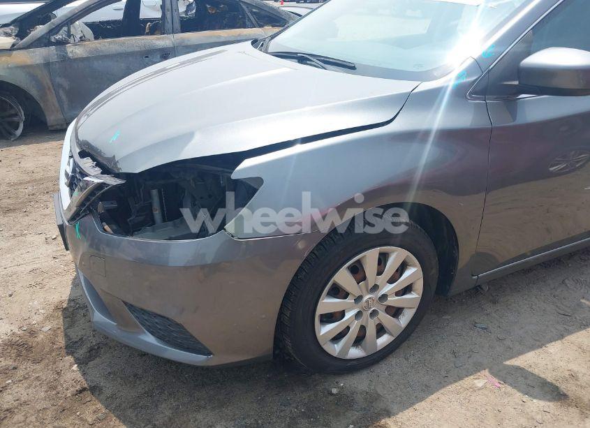 Photo 21 of 2019 Nissan Sentra S (VIN 3N1AB7AP8KY268793)