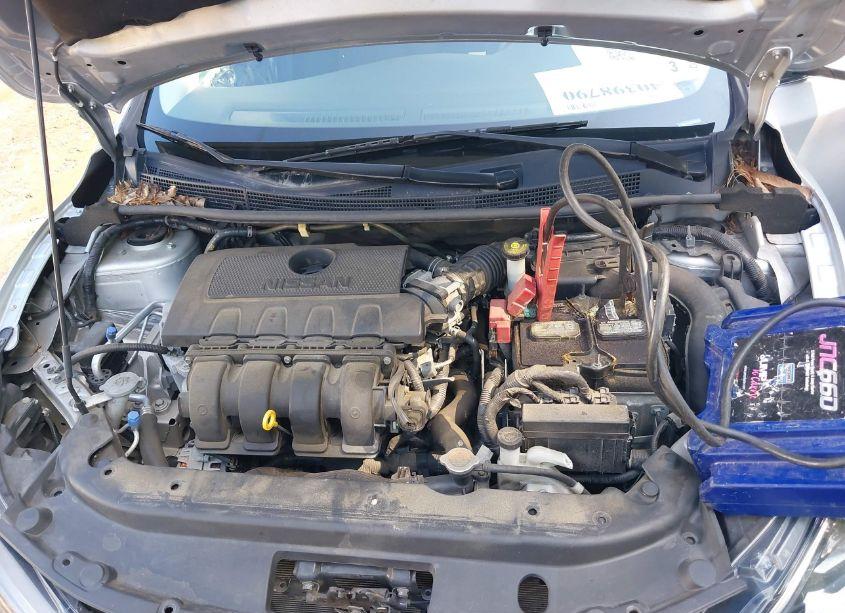 Photo 10 of 2019 Nissan Sentra S (VIN 3N1AB7AP8KY268812)