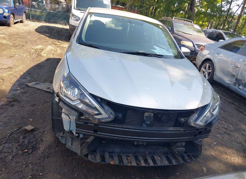 Photo 13 of 2019 Nissan Sentra S (VIN 3N1AB7AP8KY268812)