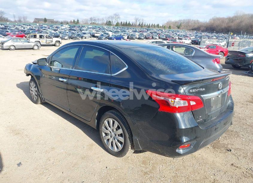 Photo 3 of 2019 Nissan Sentra S (VIN 3N1AB7AP8KY287246)