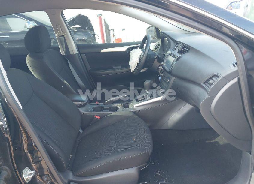 Photo 5 of 2019 Nissan Sentra S (VIN 3N1AB7AP8KY287246)