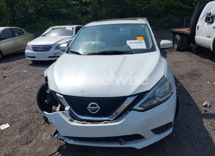 Photo 11 of 2019 Nissan Sentra SV (VIN 3N1AB7AP8KY302151)