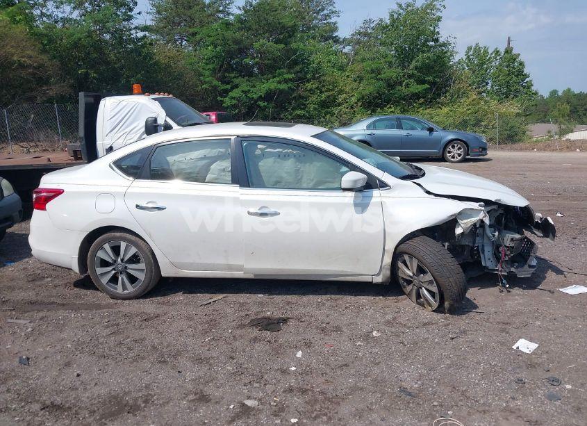 Photo 12 of 2019 Nissan Sentra SV (VIN 3N1AB7AP8KY302151)