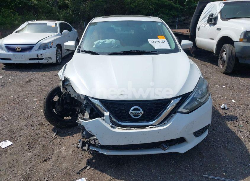 Photo 6 of 2019 Nissan Sentra SV (VIN 3N1AB7AP8KY302151)