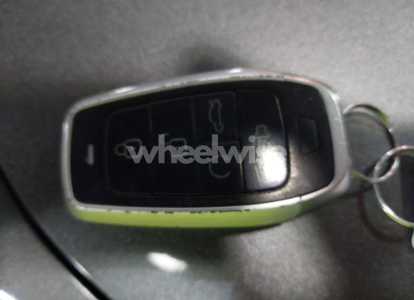 Photo 11 of 2019 Nissan Sentra SV (VIN 3N1AB7AP8KY302991)