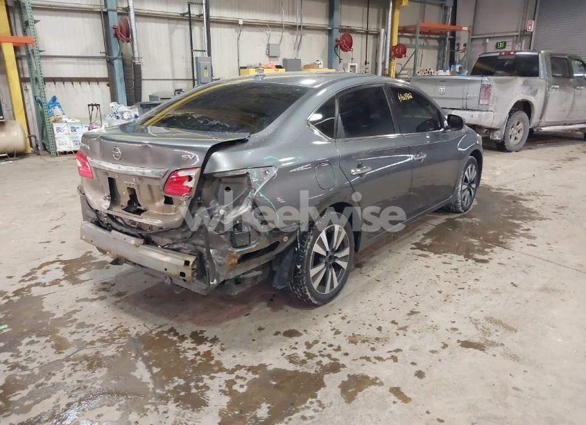 Photo 4 of 2019 Nissan Sentra SV (VIN 3N1AB7AP8KY302991)