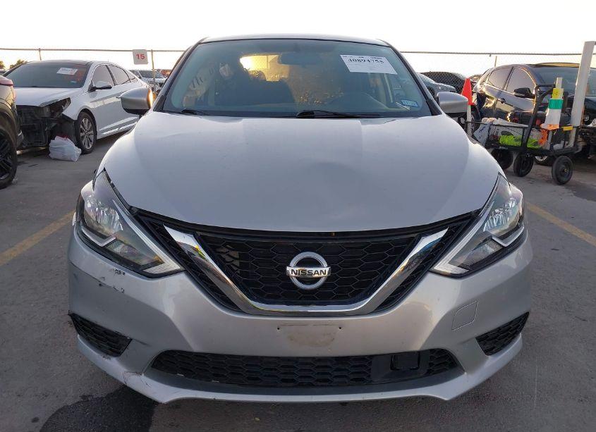Photo 12 of 2019 Nissan Sentra SV (VIN 3N1AB7AP8KY305955)
