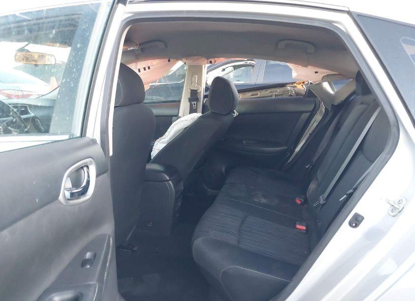 Photo 8 of 2019 Nissan Sentra SV (VIN 3N1AB7AP8KY305955)