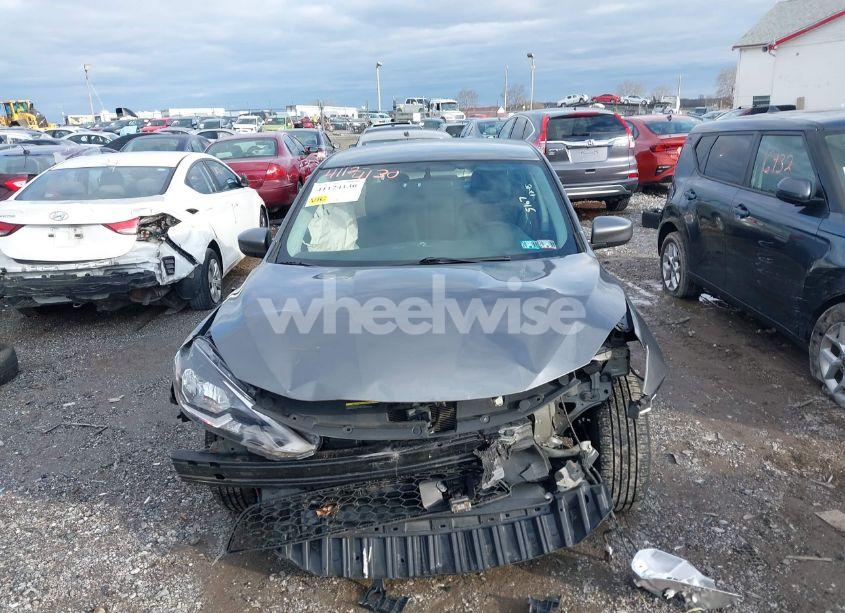 Photo 12 of 2019 Nissan Sentra SV (VIN 3N1AB7AP8KY306989)