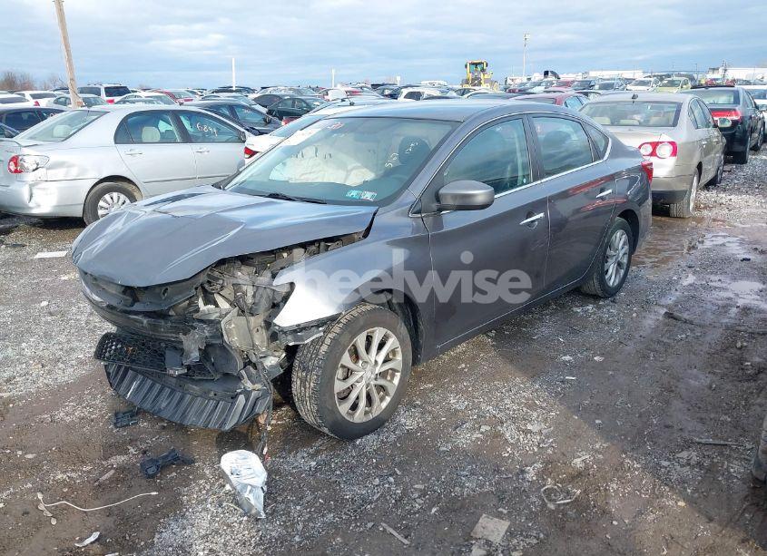 Photo 2 of 2019 Nissan Sentra SV (VIN 3N1AB7AP8KY306989)