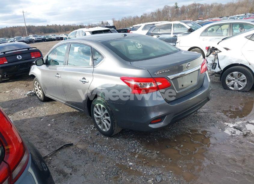 Photo 3 of 2019 Nissan Sentra SV (VIN 3N1AB7AP8KY306989)