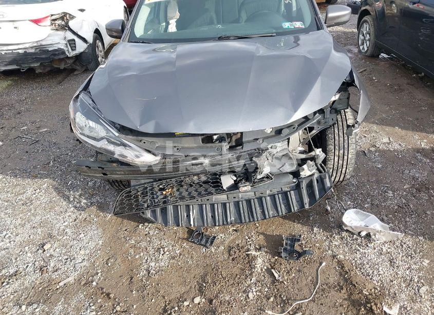 Photo 6 of 2019 Nissan Sentra SV (VIN 3N1AB7AP8KY306989)