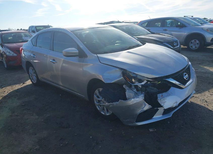 2019 Nissan Sentra SV (VIN 3N1AB7AP8KY317118) main photo