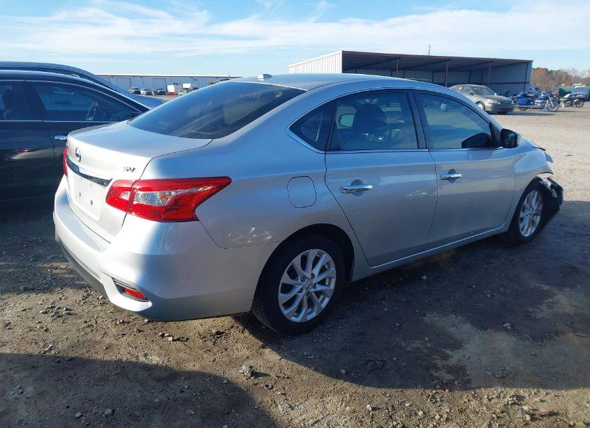 Photo 4 of 2019 Nissan Sentra SV (VIN 3N1AB7AP8KY317118)