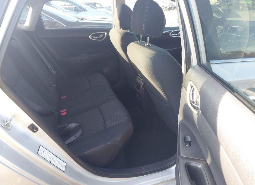 Photo 8 of 2019 Nissan Sentra SV (VIN 3N1AB7AP8KY317118)