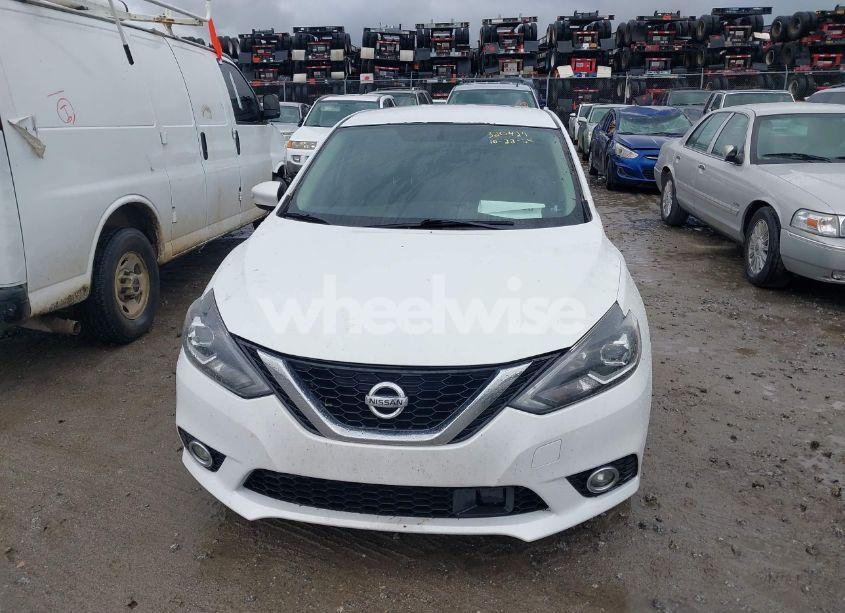 Photo 13 of 2019 Nissan Sentra SR (VIN 3N1AB7AP8KY320424)