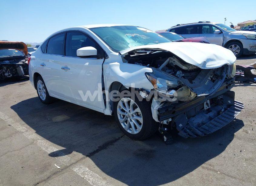 2019 Nissan Sentra SV (VIN 3N1AB7AP8KY323629) main photo