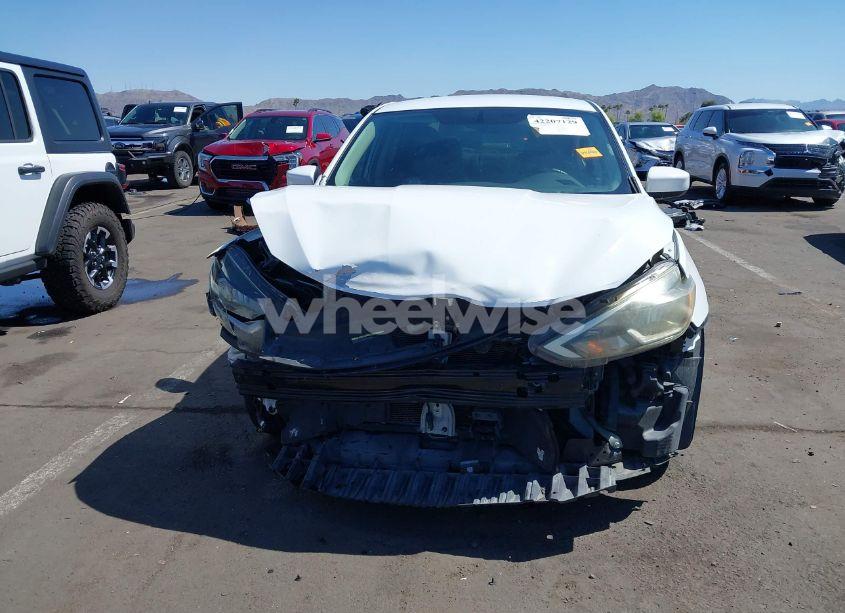 Photo 13 of 2019 Nissan Sentra SV (VIN 3N1AB7AP8KY323629)