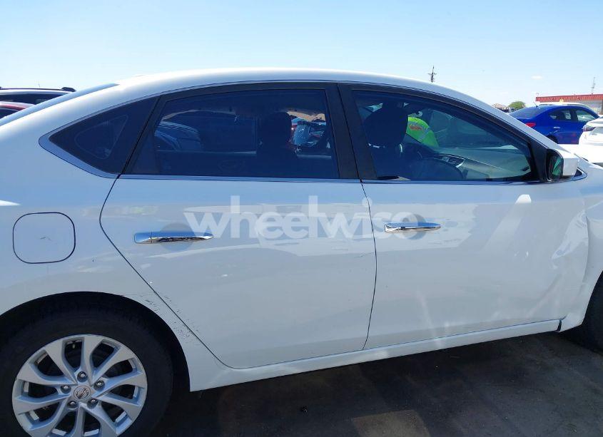 Photo 14 of 2019 Nissan Sentra SV (VIN 3N1AB7AP8KY323629)
