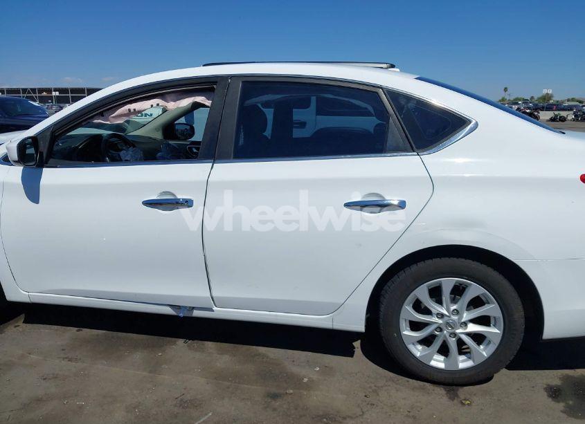 Photo 15 of 2019 Nissan Sentra SV (VIN 3N1AB7AP8KY323629)