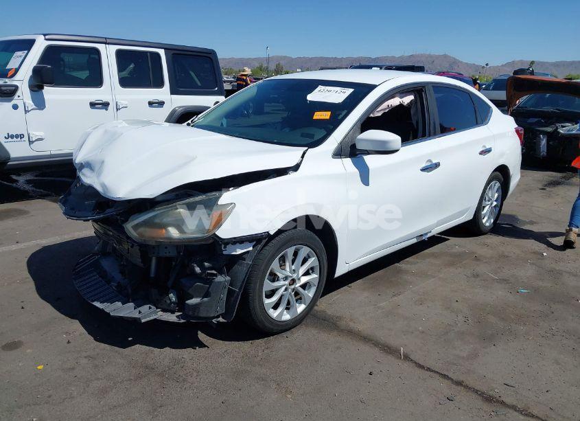 Photo 2 of 2019 Nissan Sentra SV (VIN 3N1AB7AP8KY323629)