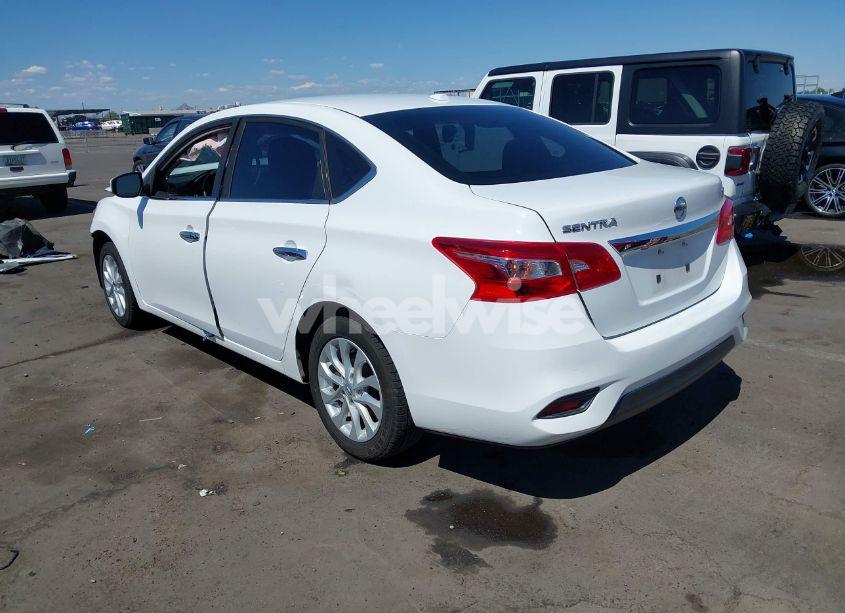Photo 3 of 2019 Nissan Sentra SV (VIN 3N1AB7AP8KY323629)