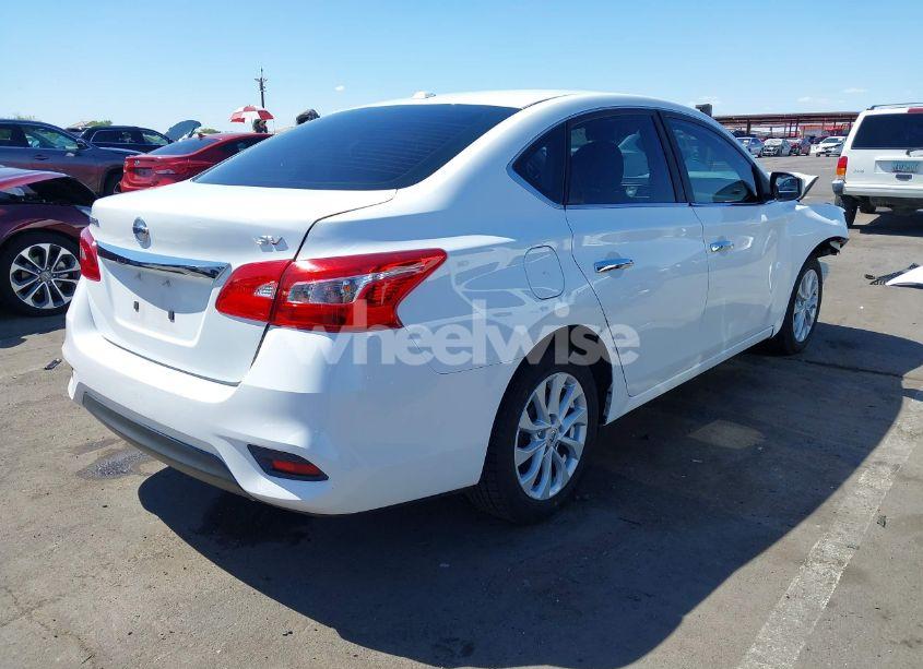 Photo 4 of 2019 Nissan Sentra SV (VIN 3N1AB7AP8KY323629)