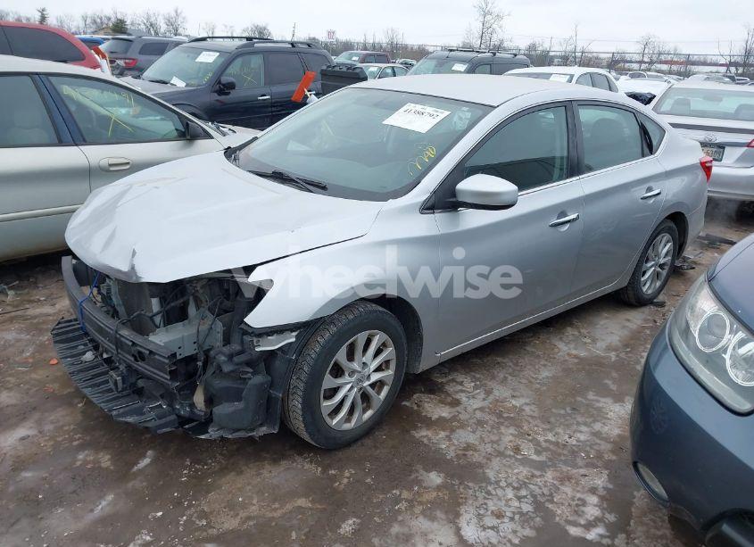 Photo 2 of 2019 Nissan Sentra SV (VIN 3N1AB7AP8KY339233)