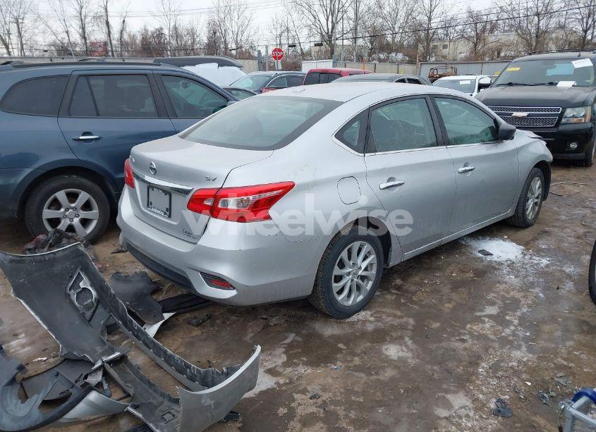 Photo 4 of 2019 Nissan Sentra SV (VIN 3N1AB7AP8KY339233)