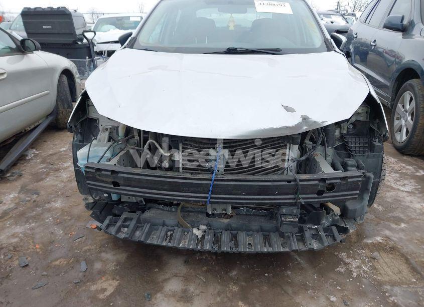 Photo 6 of 2019 Nissan Sentra SV (VIN 3N1AB7AP8KY339233)