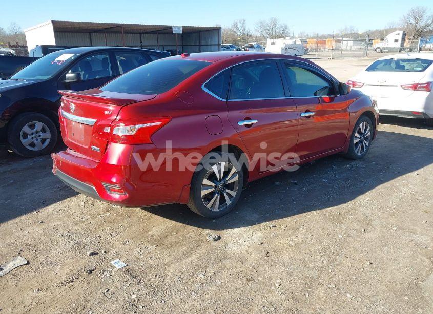 Photo 4 of 2019 Nissan Sentra SV (VIN 3N1AB7AP8KY339376)