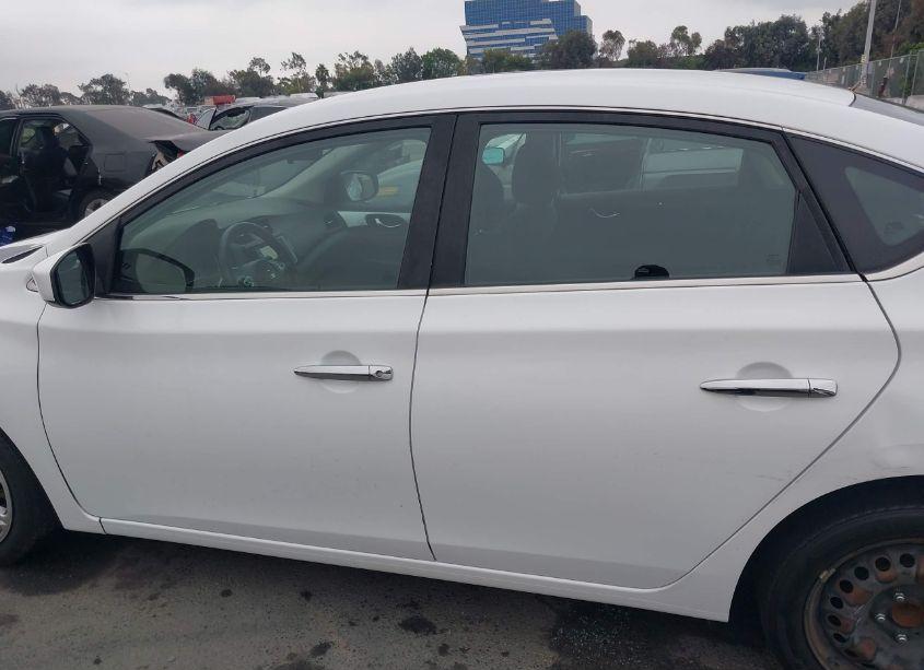 Photo 15 of 2019 Nissan Sentra S (VIN 3N1AB7AP8KY342438)