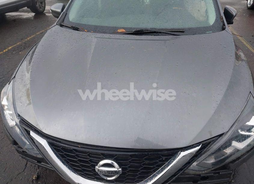 Photo 10 of 2019 Nissan Sentra SR (VIN 3N1AB7AP8KY344075)