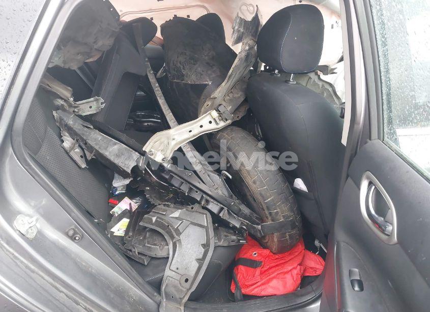 Photo 8 of 2019 Nissan Sentra SR (VIN 3N1AB7AP8KY344075)