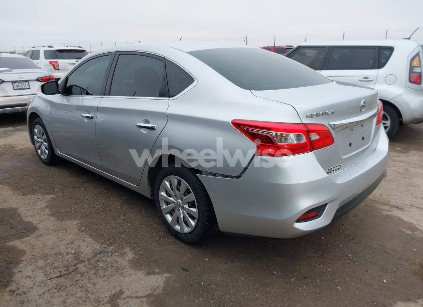 Photo 3 of 2019 Nissan Sentra S (VIN 3N1AB7AP8KY359580)