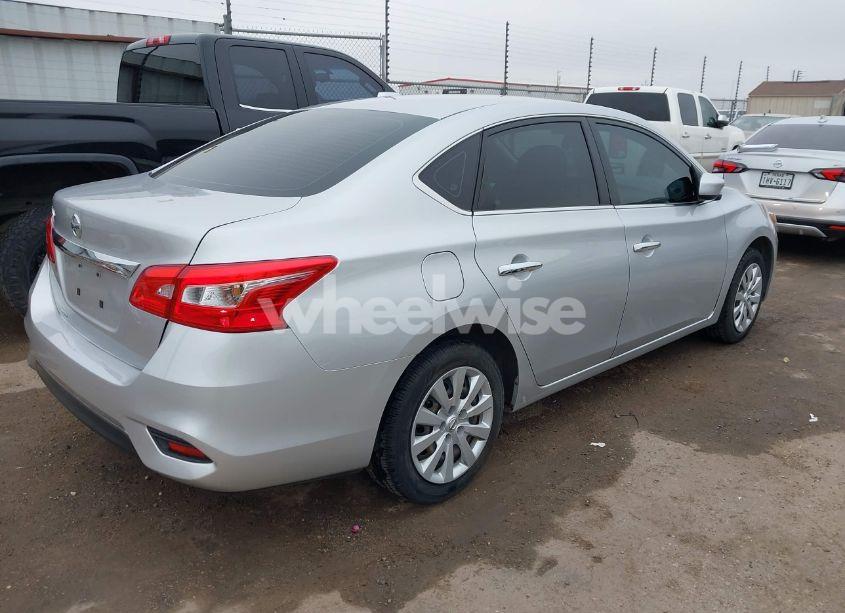 Photo 4 of 2019 Nissan Sentra S (VIN 3N1AB7AP8KY359580)