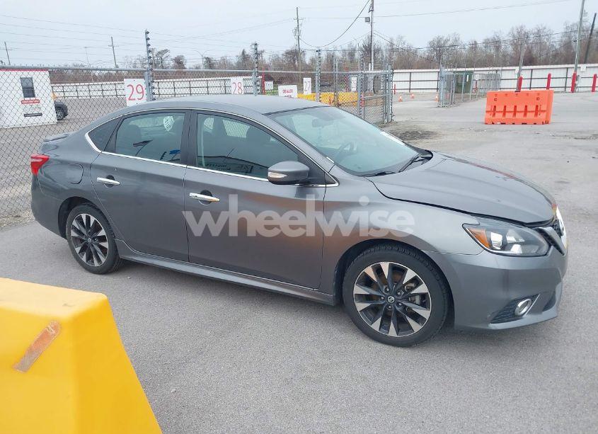 Photo 13 of 2019 Nissan Sentra SR (VIN 3N1AB7AP8KY366562)