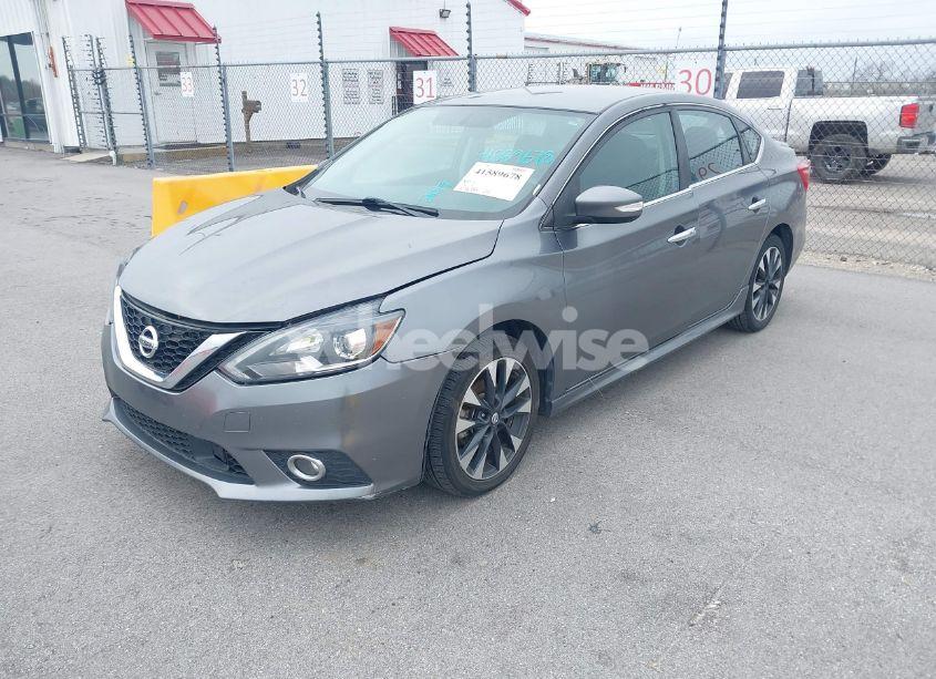 Photo 2 of 2019 Nissan Sentra SR (VIN 3N1AB7AP8KY366562)