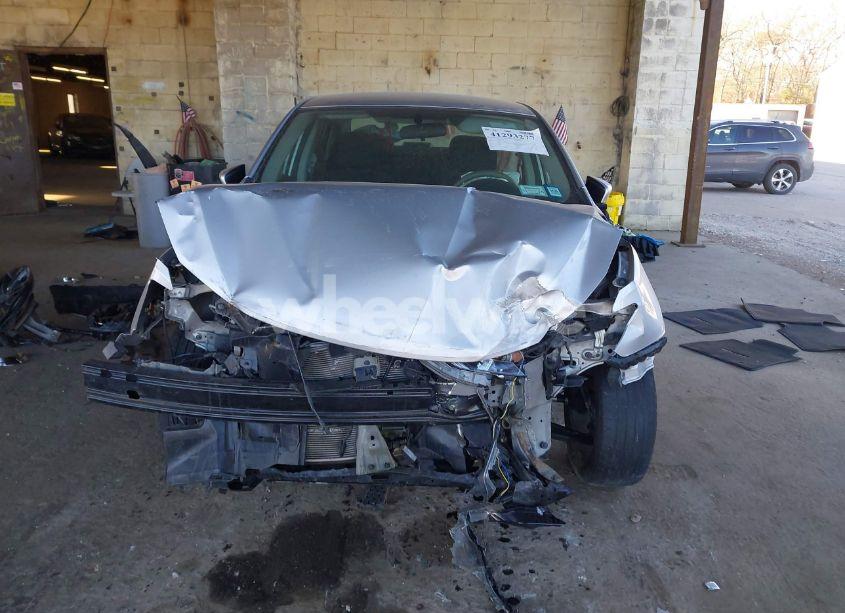 Photo 12 of 2019 Nissan Sentra SV (VIN 3N1AB7AP8KY366755)